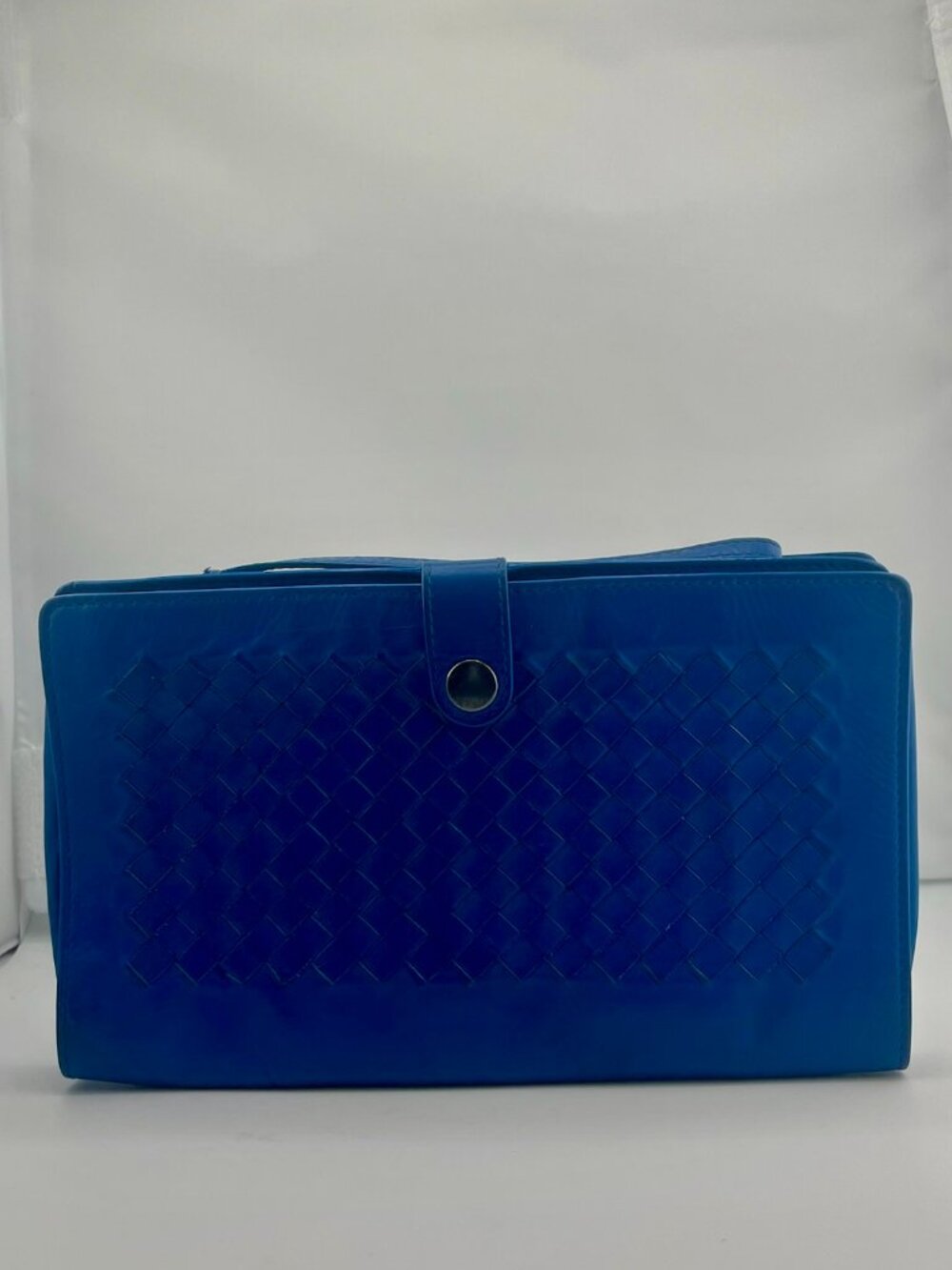 #R7 Bottega Veneta Intrecciato Continental (New Retails $1,550 CAD) Blue Clutch